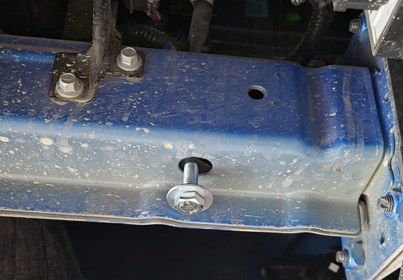 Unterfahrschutz für Motor der Marke MG ZS