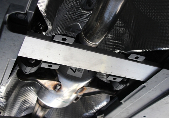 Aluminium-Katalysatorschutz / Kat-Schloss für Lexus UX